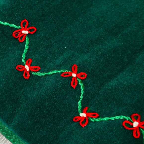 Vintage Baby Girls Green Velvet Flower Embroidered Sleeveless Swing Dress 12m - Picture 3 of 10